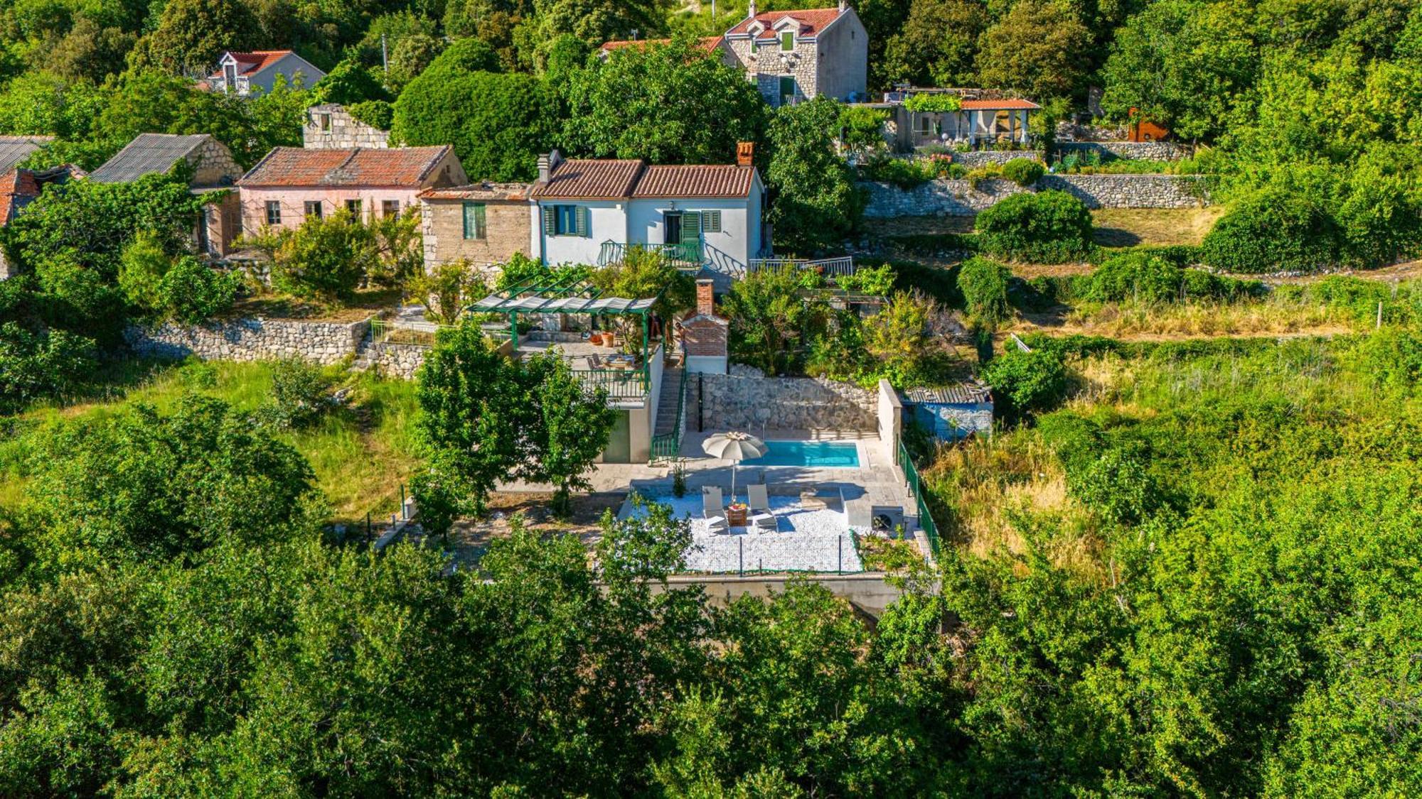 House Dida Mate - Cozy House In Nature With Heated Pool Tučepi Exteriér fotografie