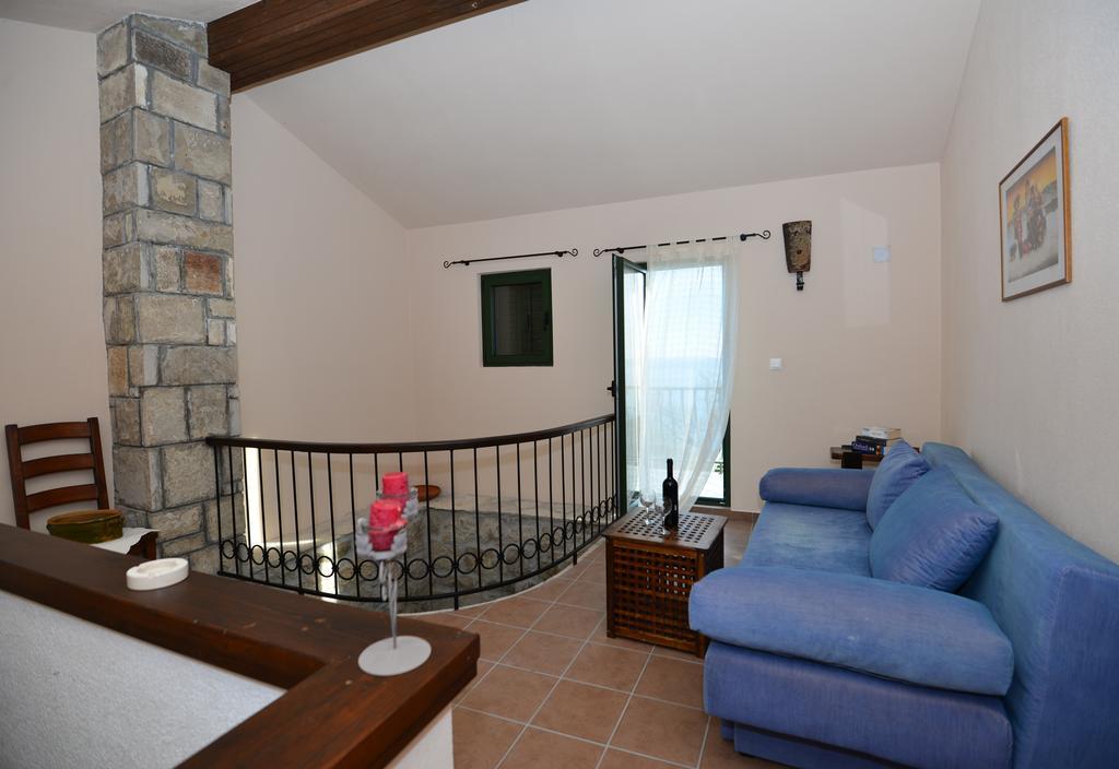 House Dida Mate - Cozy House In Nature With Heated Pool Tučepi Exteriér fotografie